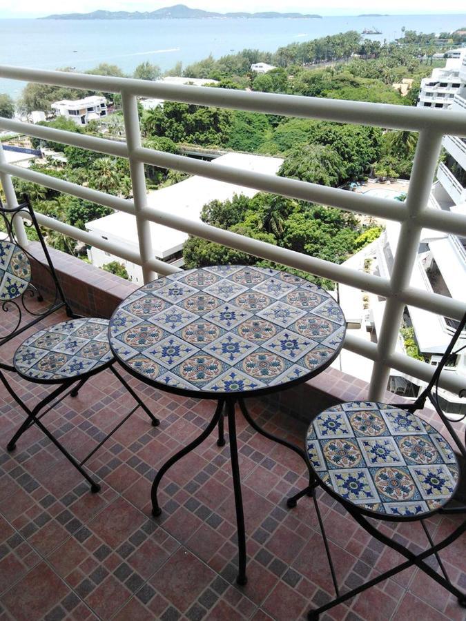 View Talay 5C Apartment Pattaya Exterior photo