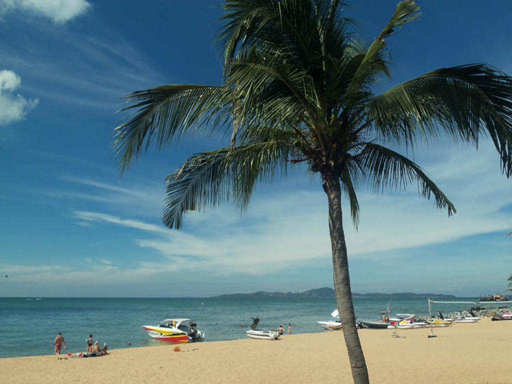 View Talay 5C Apartment Pattaya Exterior photo