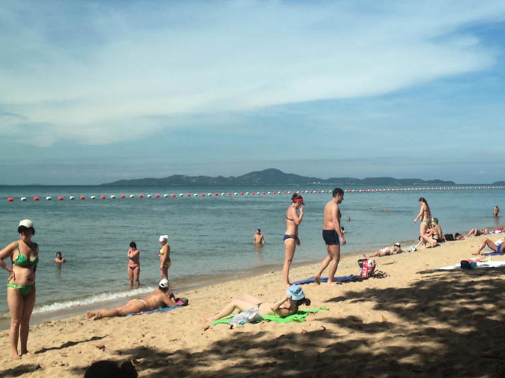 View Talay 5C Apartment Pattaya Exterior photo