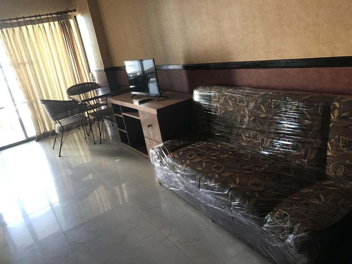 View Talay 5C Apartment Pattaya Exterior photo